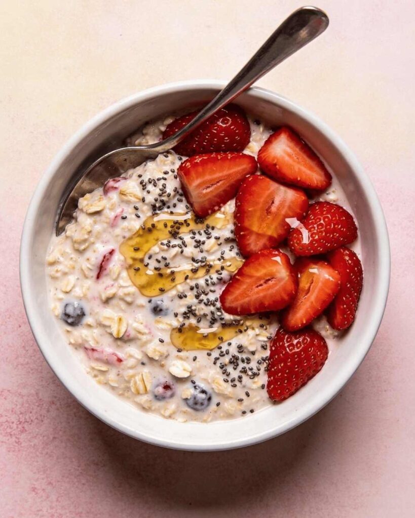 Mixed Berry Overnight Oats